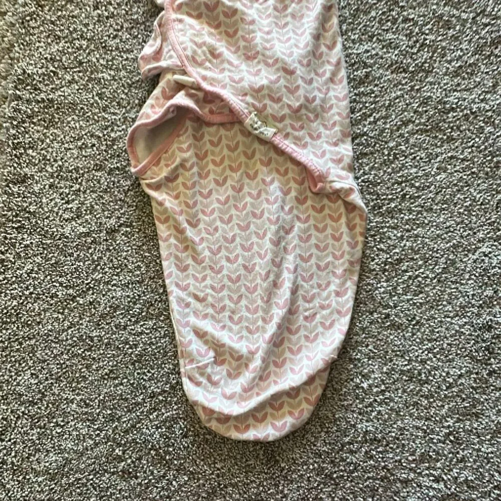 Kea babies size large 3-6 months pink baby swaddle blanket